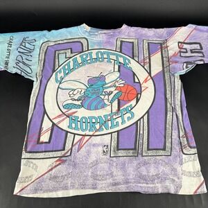 Vintage 90's Charlotte Hornets‎ NBA Magic Johnson MENS Multicolor T-Shirt LARGE